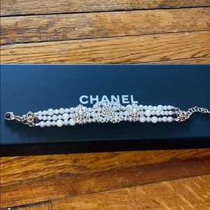 Chanel Pearl Bracelet with Rhinestone CC NIB